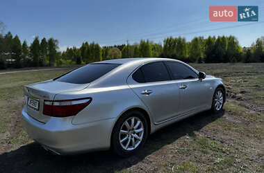 Седан Lexus LS 2007 в 