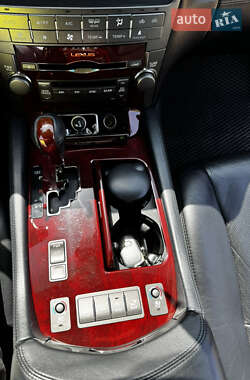 Седан Lexus LS 2007 в 