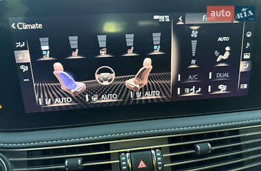 Седан Lexus LS 2022 в 