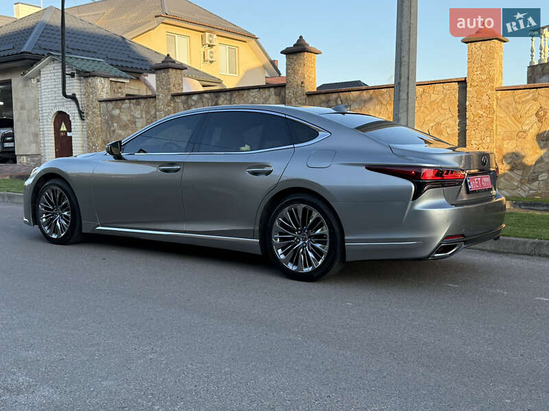 Седан Lexus LS 2022 в Ровно