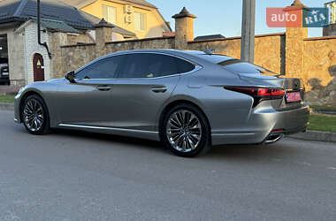 Седан Lexus LS 2022 в 