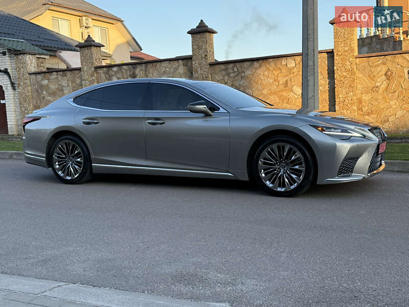 Седан Lexus LS 2022 в Ровно