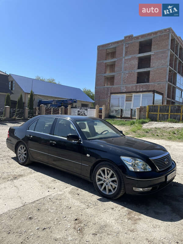 Lexus LS 2003