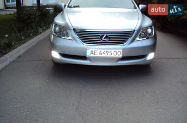 Седан Lexus LS 2008 в Днепре