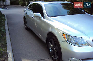 Седан Lexus LS 2008 в 