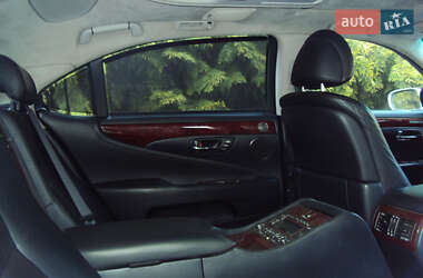 Седан Lexus LS 2008 в 