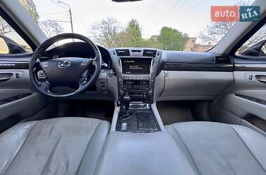 Седан Lexus LS 2007 в 
