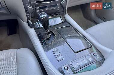 Седан Lexus LS 2007 в 