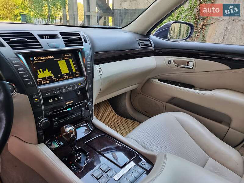 Седан Lexus LS 2007 в Хмельницком