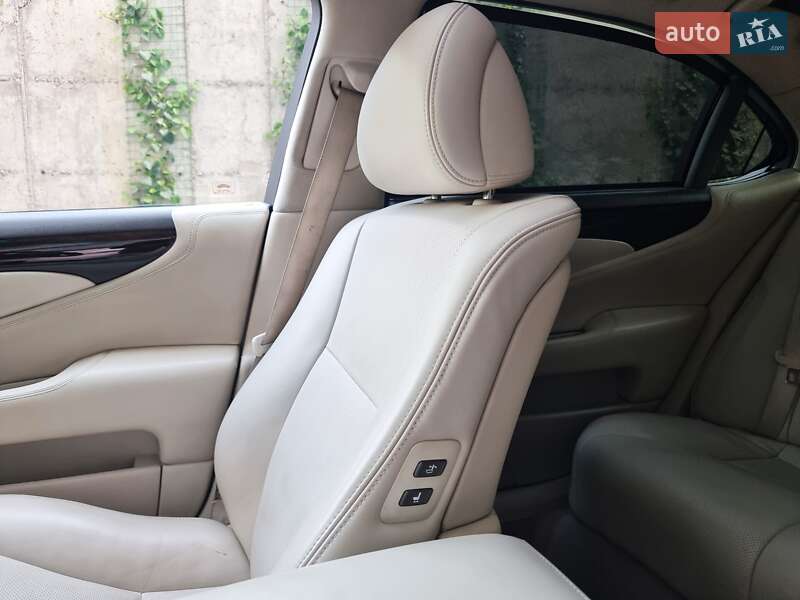Седан Lexus LS 2007 в Хмельницком