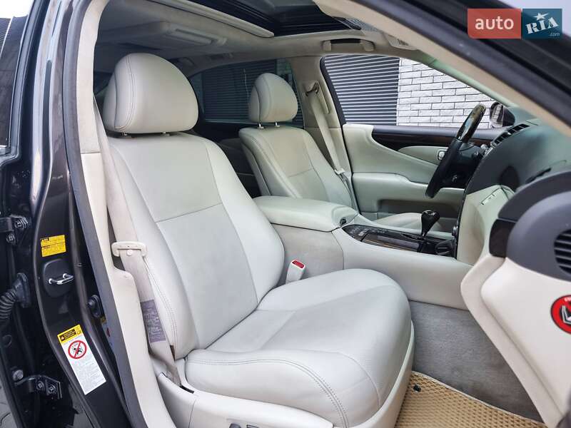 Седан Lexus LS 2007 в Хмельницком