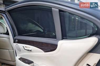 Седан Lexus LS 2007 в 