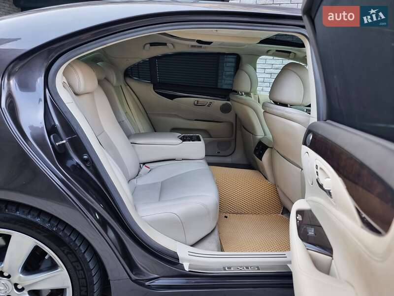 Седан Lexus LS 2007 в Хмельницком