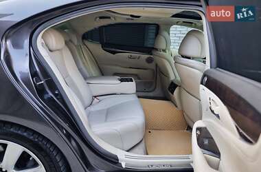 Седан Lexus LS 2007 в 