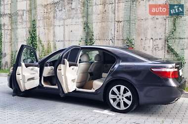 Седан Lexus LS 2007 в 