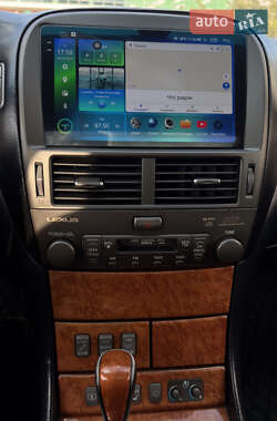 Седан Lexus LS 2002 в 