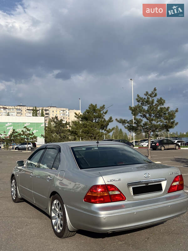 Седан Lexus LS 2002 в Николаеве