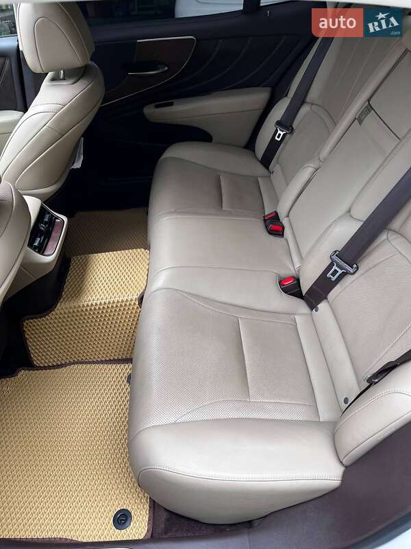 Седан Lexus LS 2019 в Одессе