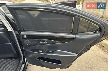 Седан Lexus LS 2010 в 
