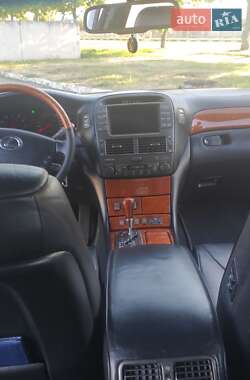 Седан Lexus LS 2003 в 
