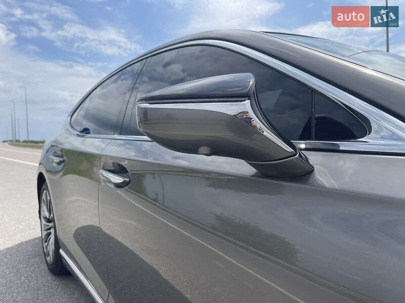 Седан Lexus LS 2019 в Киеве