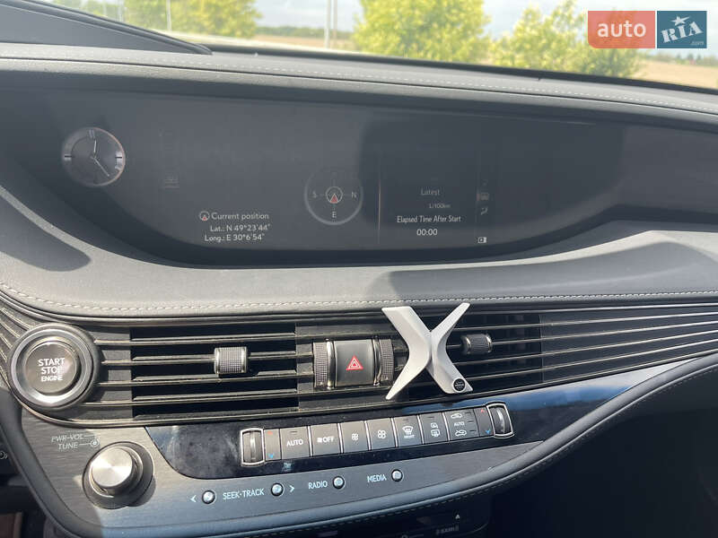 Седан Lexus LS 2019 в Киеве