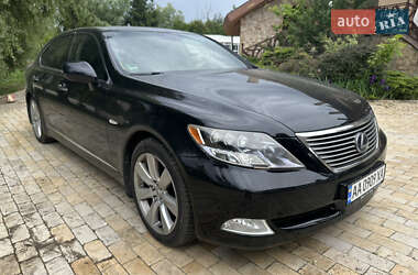 Седан Lexus LS 2008 в Киеве
