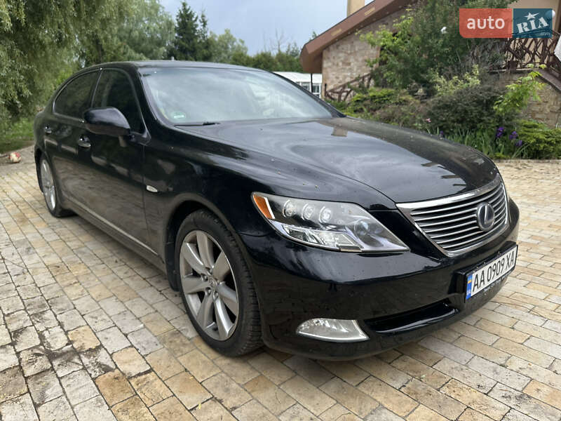 Lexus LS 2008