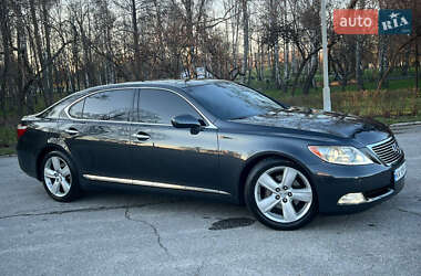 Седан Lexus LS 2007 в 