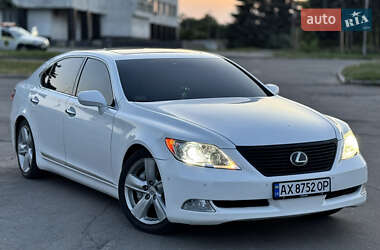 Седан Lexus LS 2008 в 