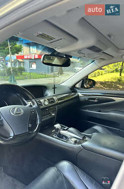 Седан Lexus LS 2013 в Києві