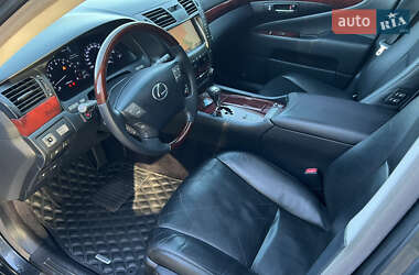 Седан Lexus LS 2008 в 