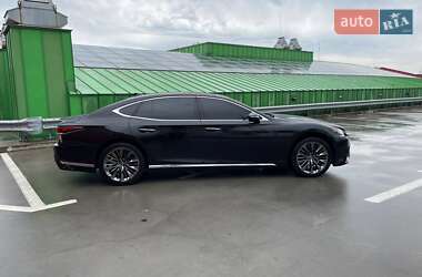 Седан Lexus LS 2018 в 