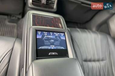Седан Lexus LS 2018 в 