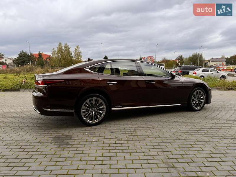 Седан Lexus LS 2018 в Львове фото 12 Седан Lexus LS 2018 в Львове