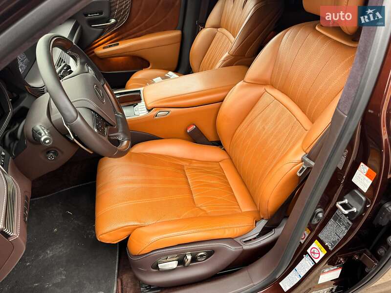 Седан Lexus LS 2018 в Львове фото 30 Седан Lexus LS 2018 в Львове