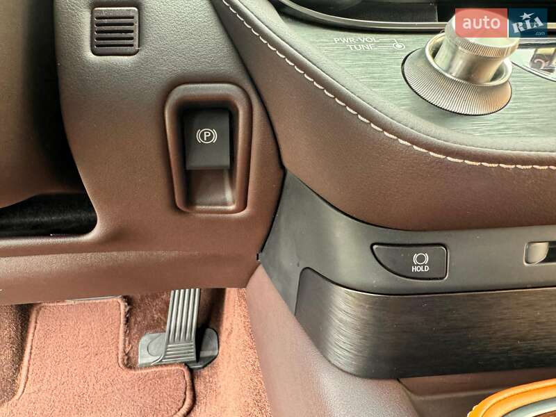 Седан Lexus LS 2018 в Львове фото 43 Седан Lexus LS 2018 в Львове