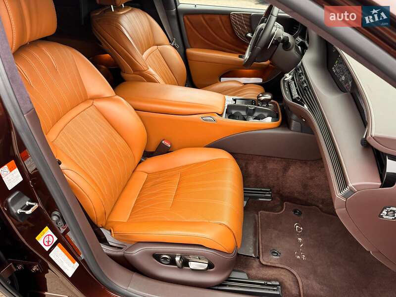 Седан Lexus LS 2018 в Львове фото 50 Седан Lexus LS 2018 в Львове