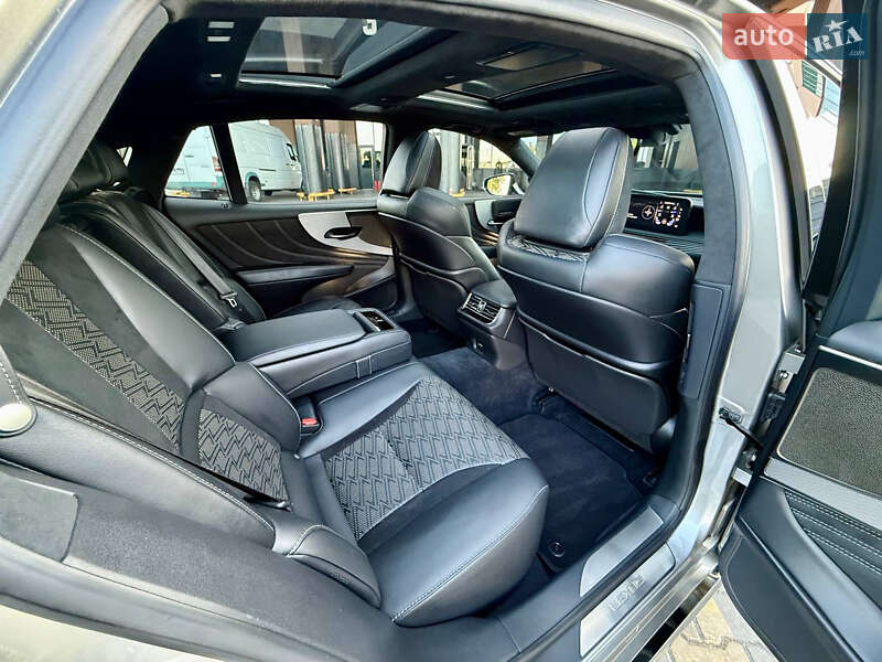 Седан Lexus LS 2021 в Одесі