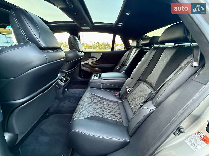 Седан Lexus LS 2021 в Одесі