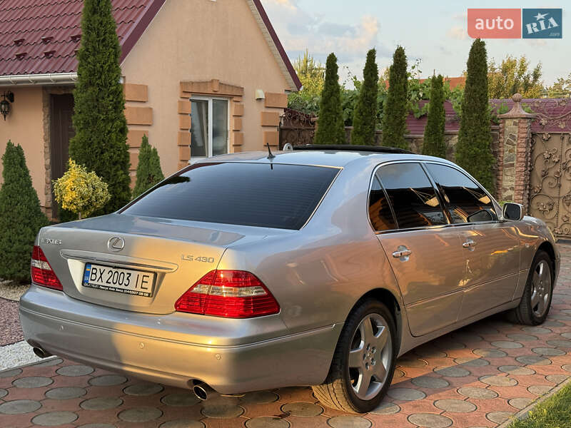 Седан Lexus LS 2004 в Вараше