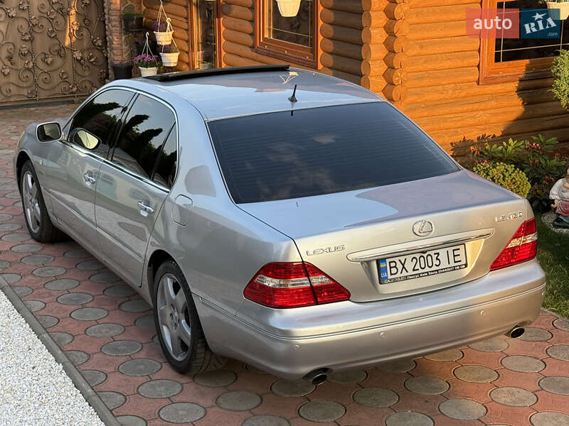 Седан Lexus LS 2004 в Вараше