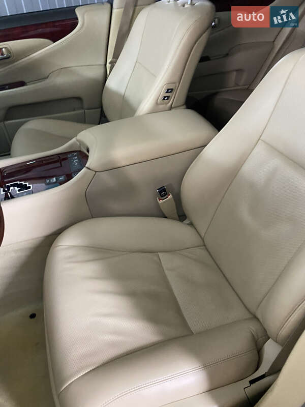 Седан Lexus LS 2007 в Києві