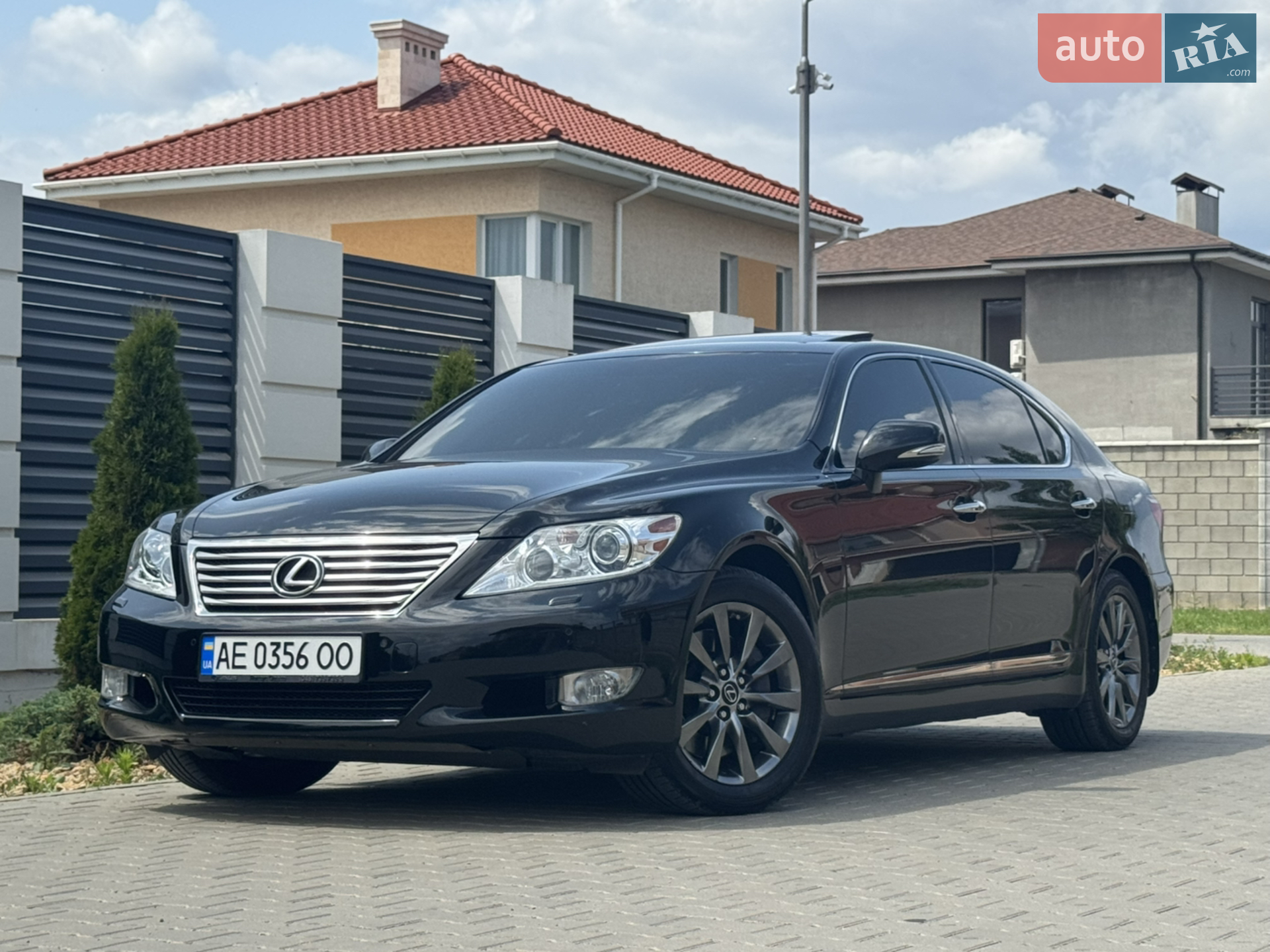 2011 Lexus LS - мініатюра 6