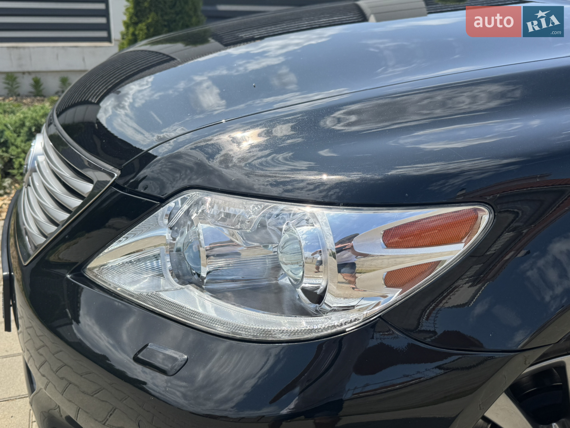 2011 Lexus LS - мініатюра 10