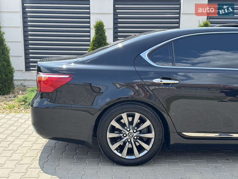 Седан Lexus LS 2011 в Одесі фото 51 Седан Lexus LS 2011 в Одесі