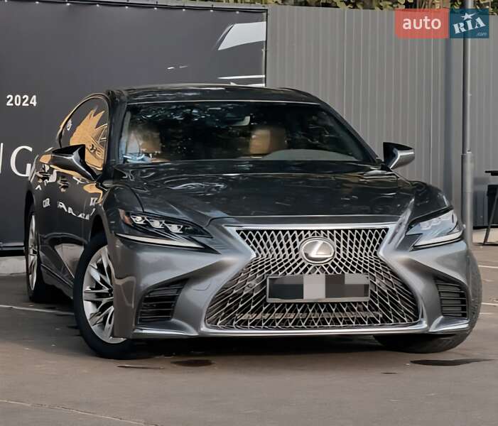 Lexus LS 2019