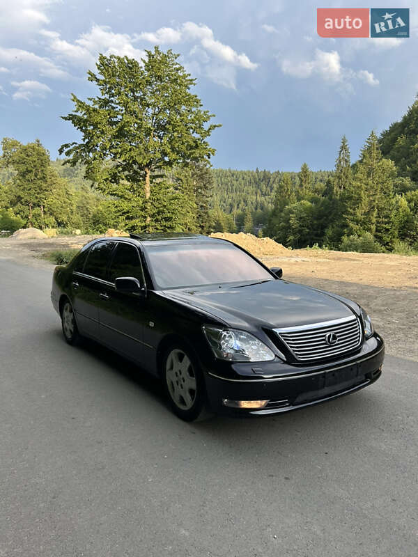 Седан Lexus LS 2004 в Яремче