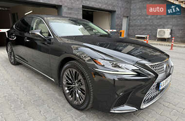Седан Lexus LS 2018 в 