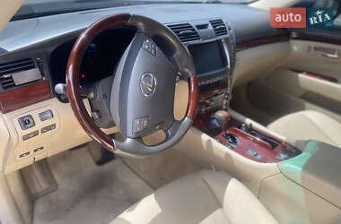 Седан Lexus LS 2008 в 